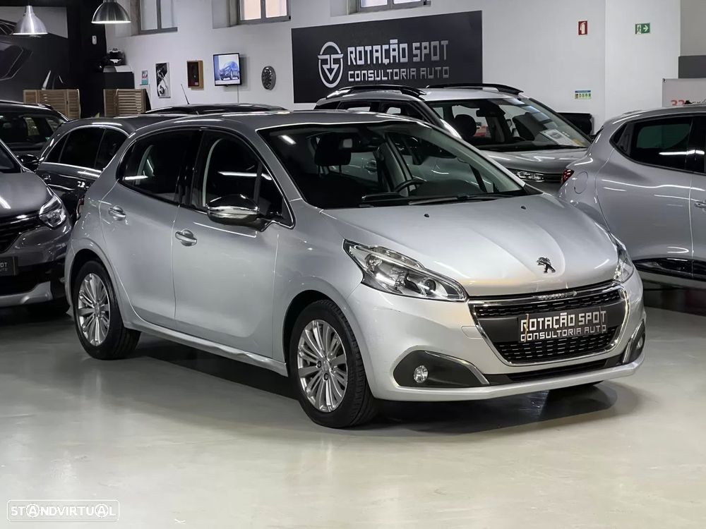 Peugeot 208 1.2 PureTech Allure - 11