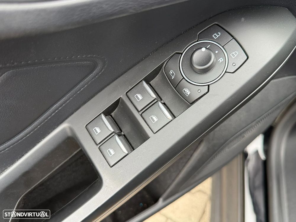 Ford Focus 1.5 EcoBlue S&S Aut. ACTIVE - 16