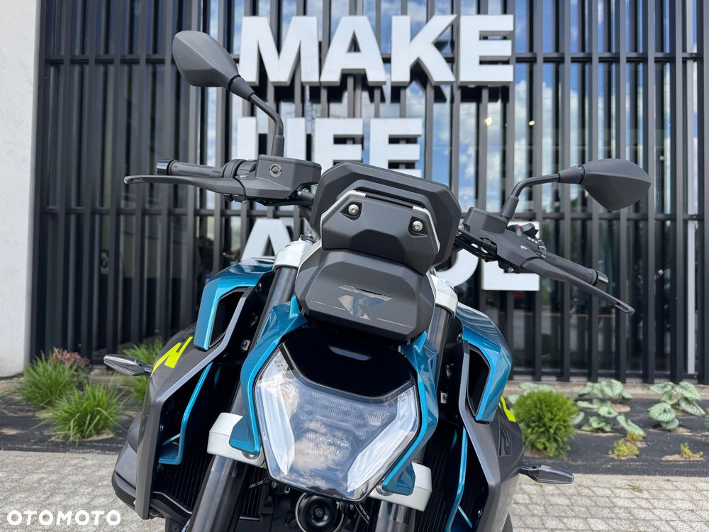 BMW R - 8
