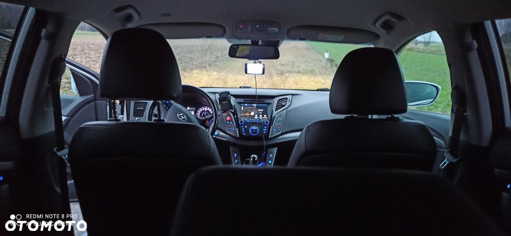 Hyundai i40 Kombi 1.7 CRDi DCT Premium - 14