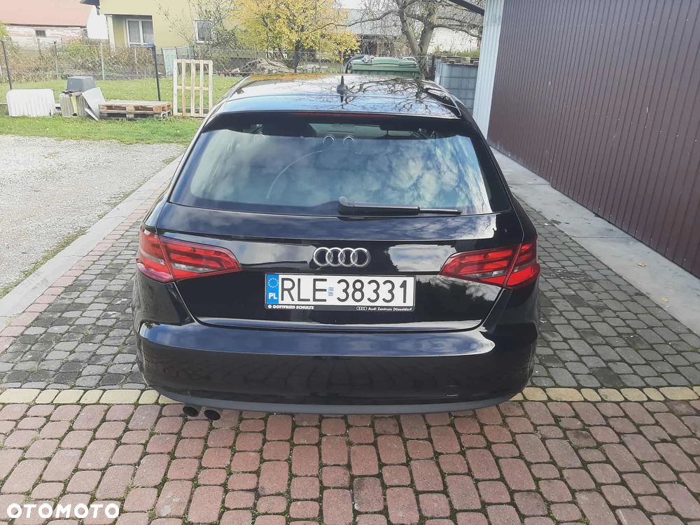Audi A3 Sportback - 8