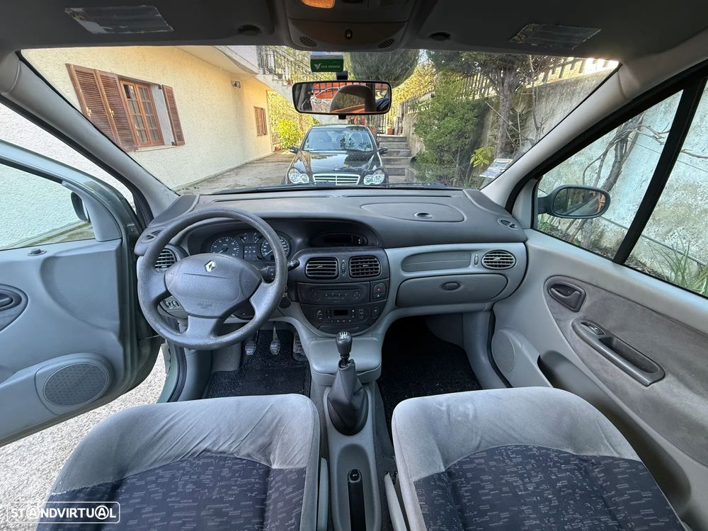 Renault Scénic 1.4 16V Conquest - 10