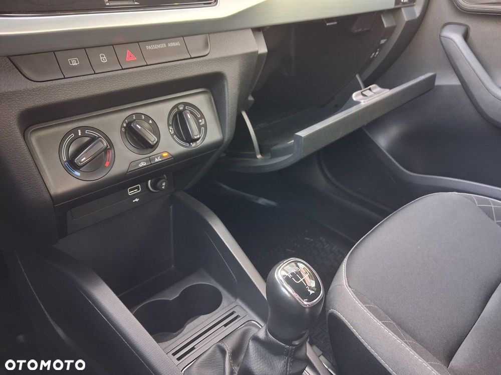 Skoda Fabia 1.0 TSI Ambition - 27