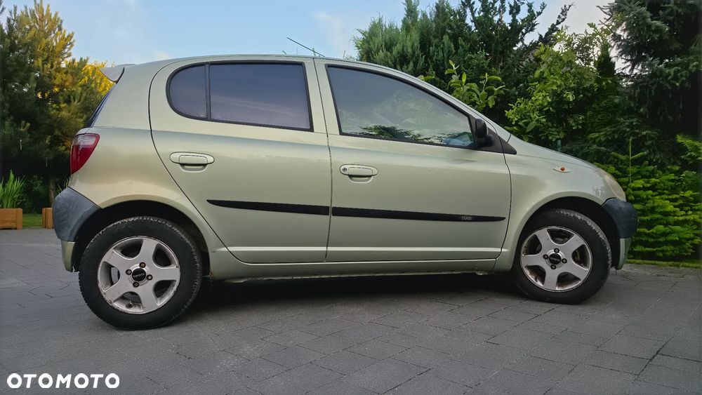 Toyota Yaris 1.0 Terra - 4