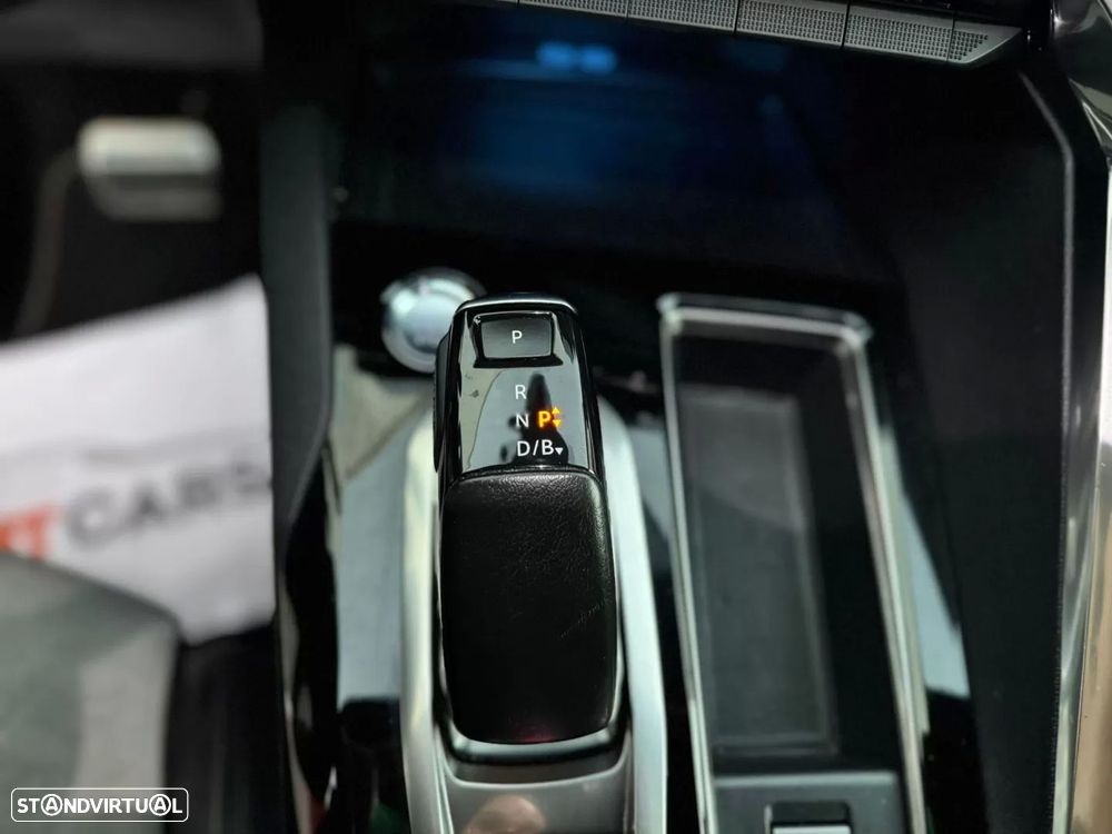 Peugeot 3008 1.6 Hybrid Allure Pack e-EAT8 - 19