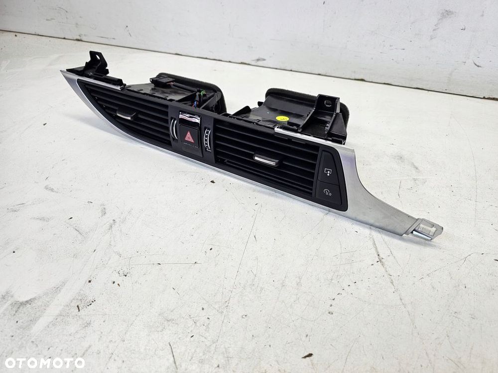 KRATKA NAWIEWU ŚRODKOWA AUDI A6 C7 A7 4G2820951J UK - 2