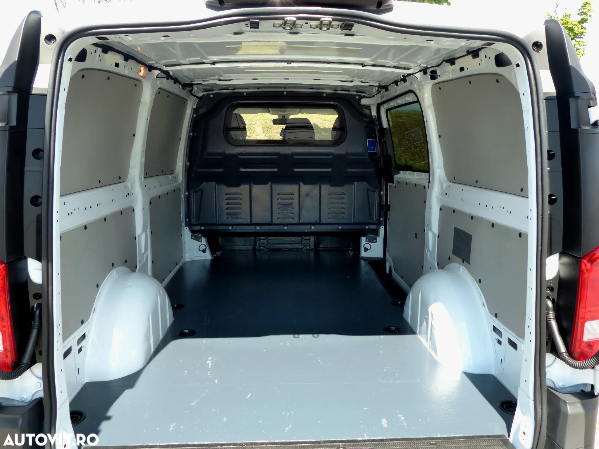 Mercedes-Benz Vito - 18