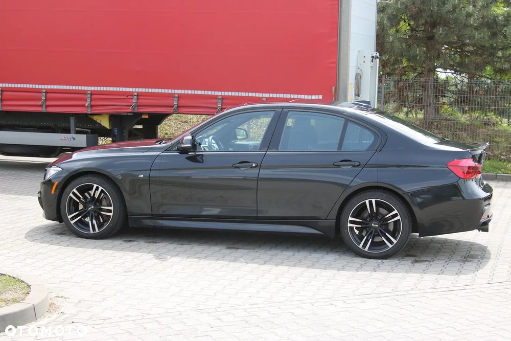 BMW Seria 3 335xi - 16