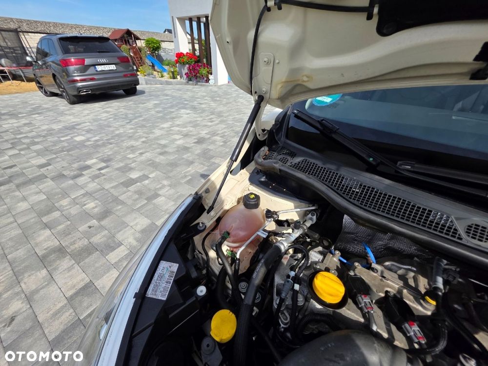 Renault Captur - 28