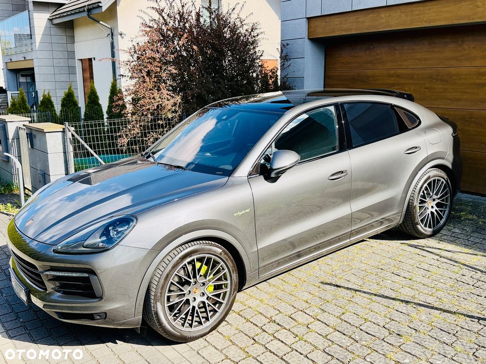 Porsche Cayenne E-Hybrid - 1