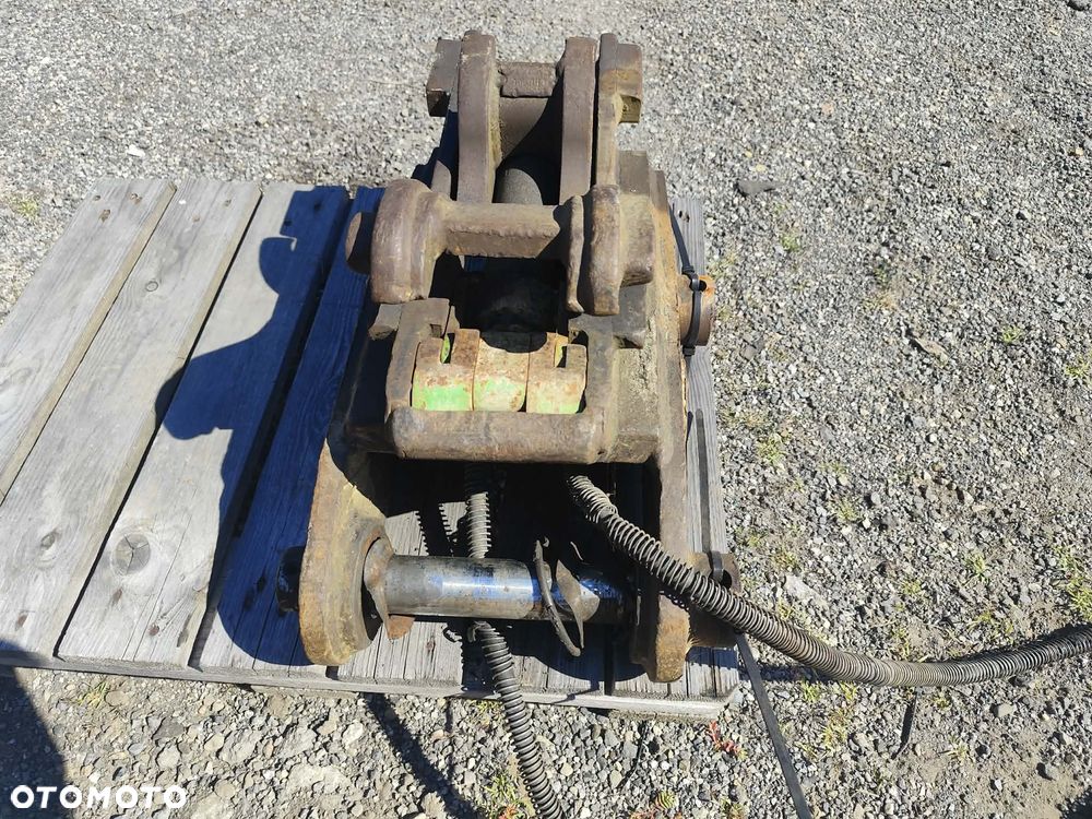 Szybkozłącze do koparki minikoparki fi45 mechaniczne Hydrauliczne Geith - 12