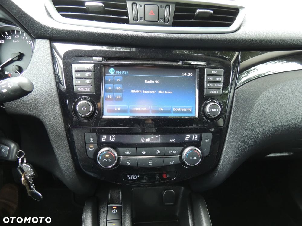 Nissan Qashqai 1.2 DIG-T Acenta EU6 - 17