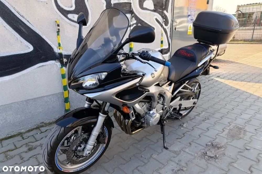 Yamaha FZ6 - 2