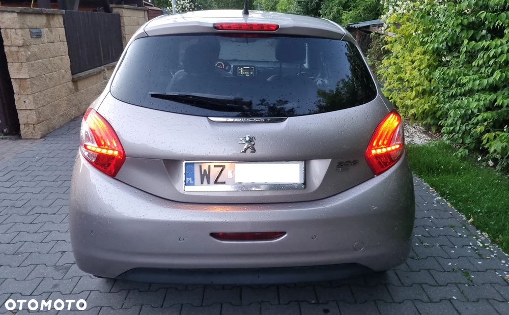 Peugeot 208 e-HDi 115 Stop&Start Allure - 10