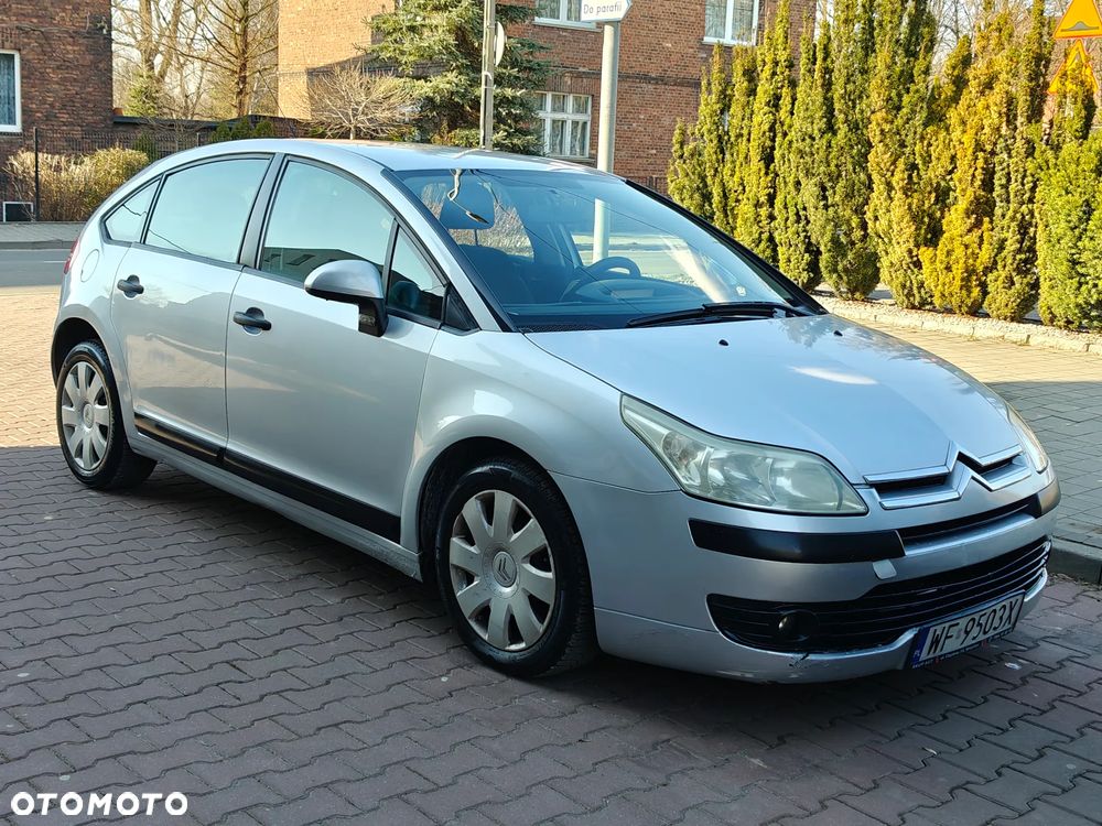 Citroën C4 1.4 16V Impress - 27