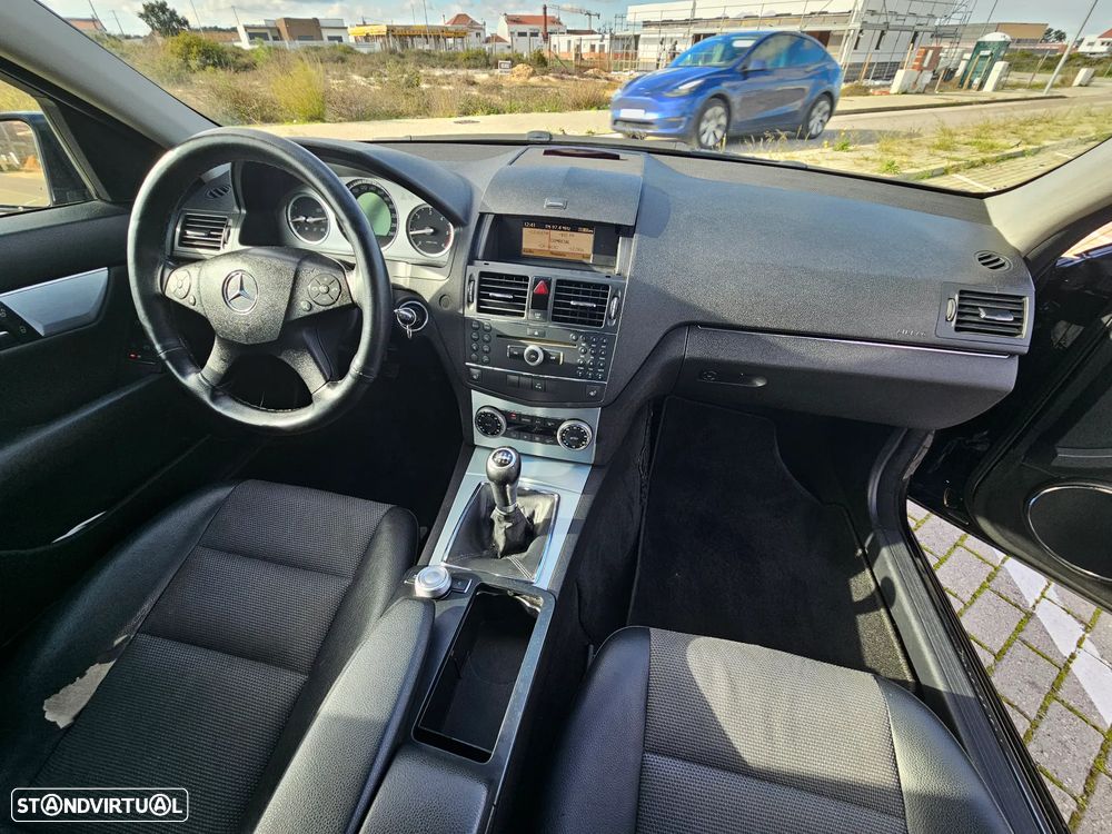Mercedes-Benz C 220 CDi Avantgarde - 12