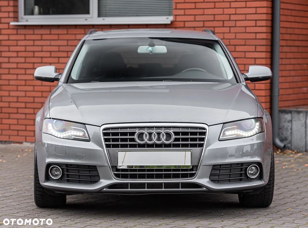 Audi A4 Avant - 4
