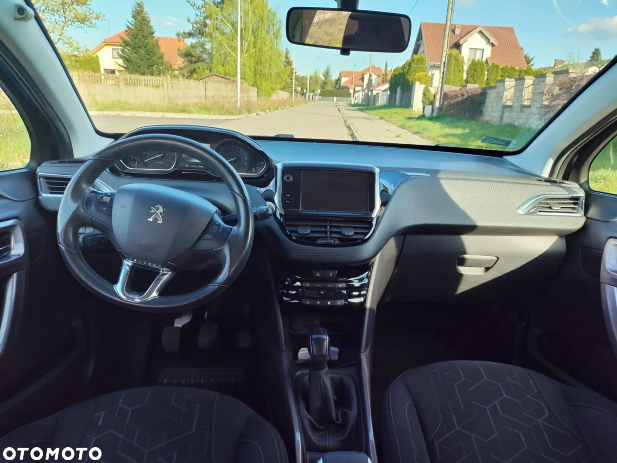 Peugeot 2008 1.2 Pure Tech Style - 3
