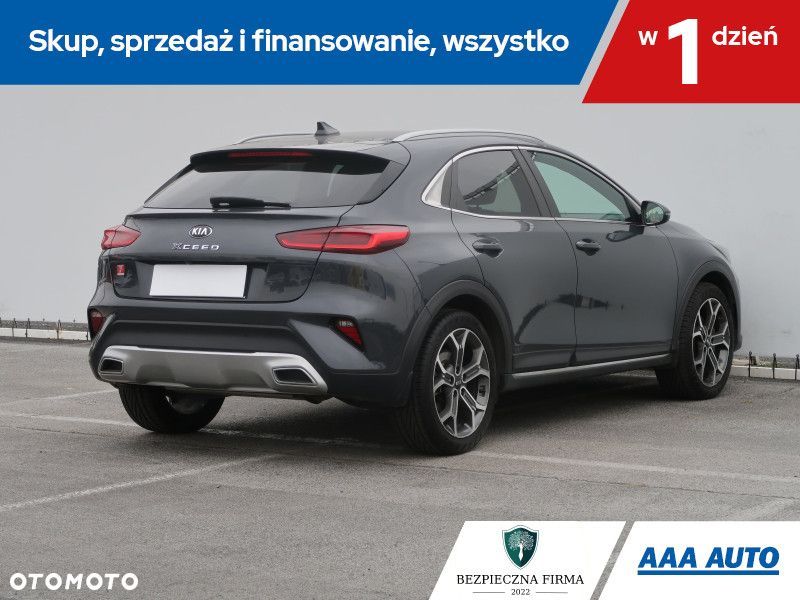 Kia XCeed - 6