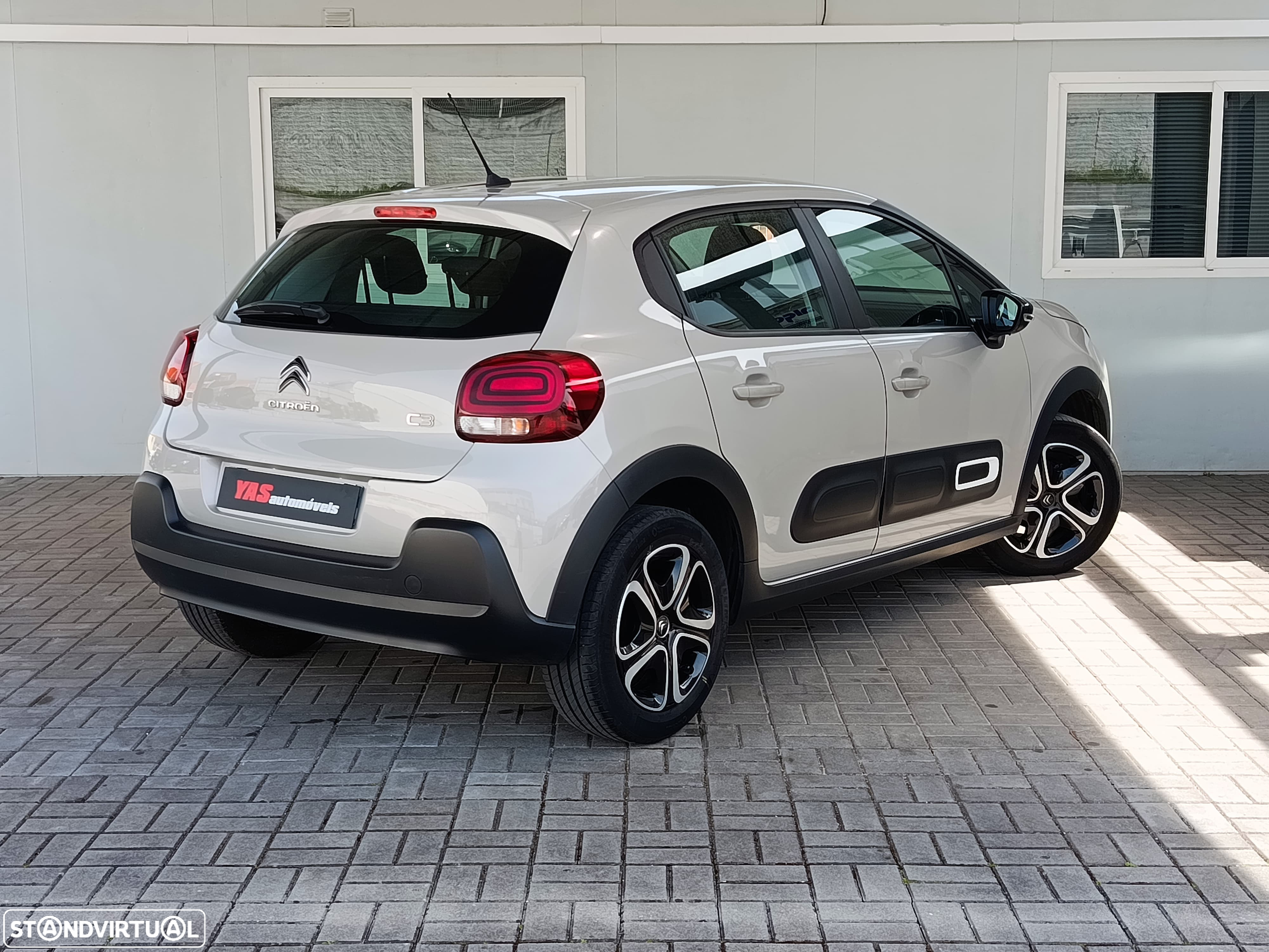 Citroën C3 Pure Tech Feel - 12