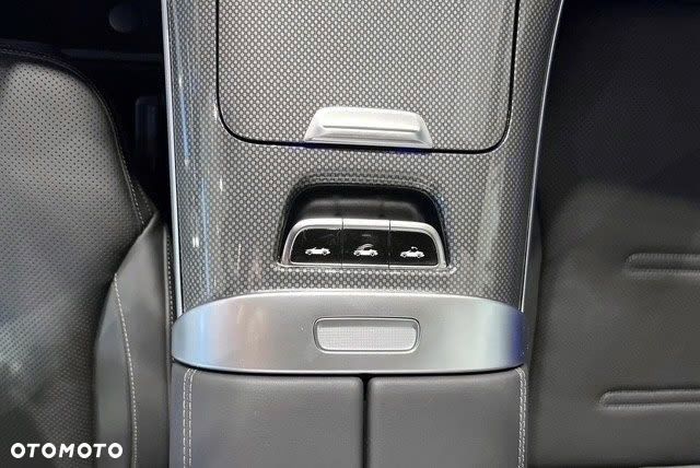 Mercedes-Benz CLE Mercedes-AMG 53 4M+ AMG S.SHIFT TCT 9G - 9