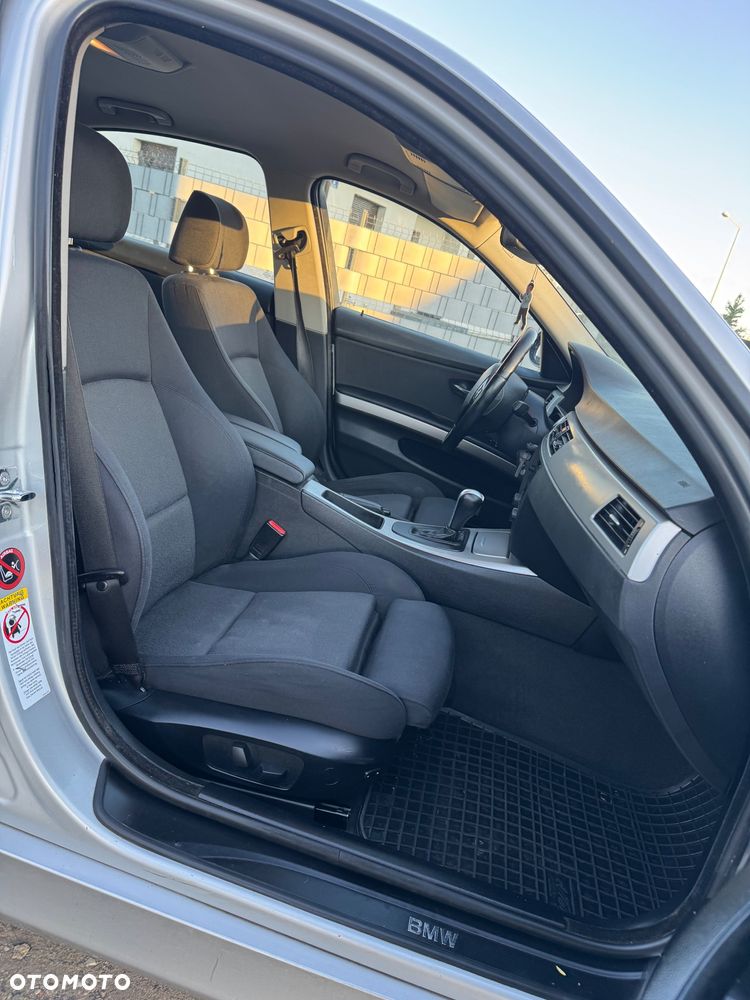 BMW Seria 3 318i Edition Lifestyle - 21