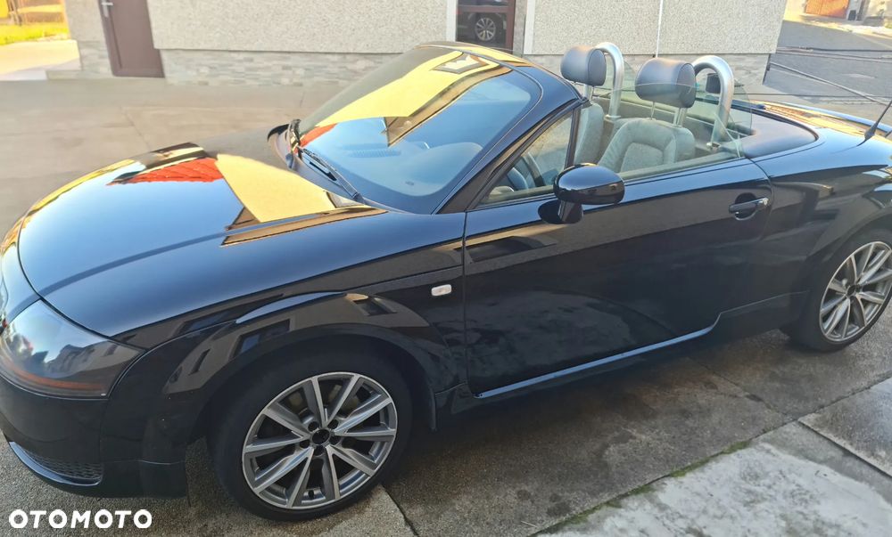 Audi TT Roadster - 12