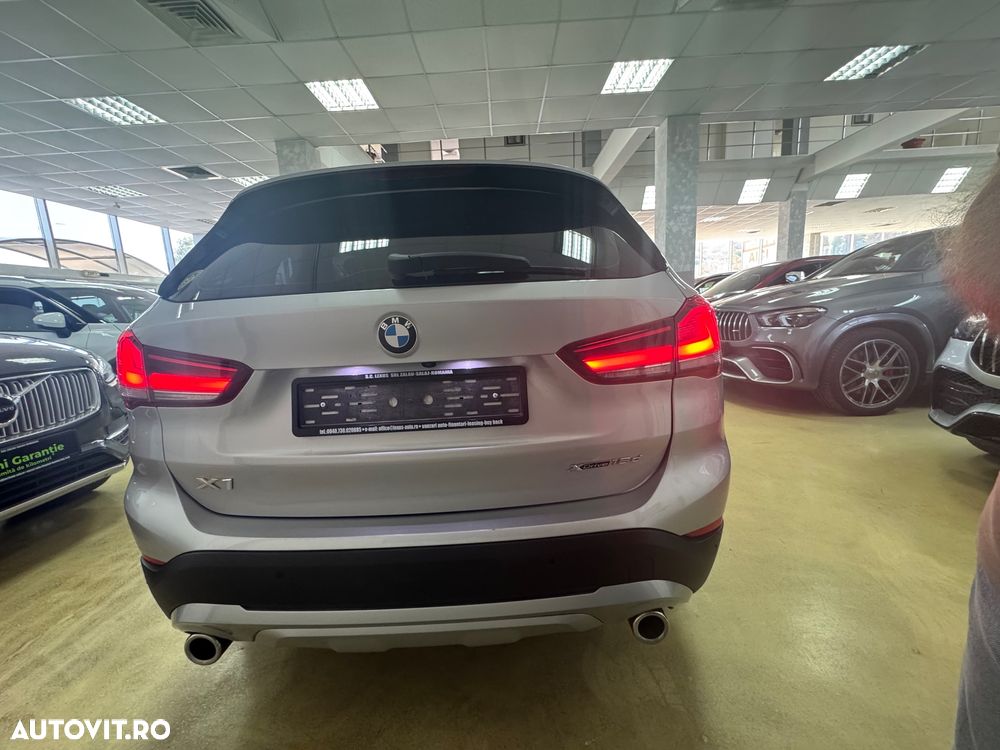 BMW X1 xDrive18d Aut. Sport Line - 11