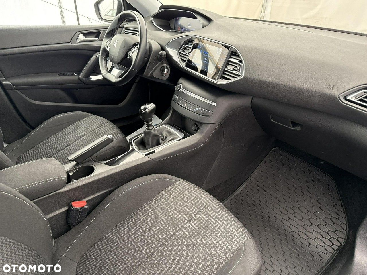 Peugeot 308 - 23