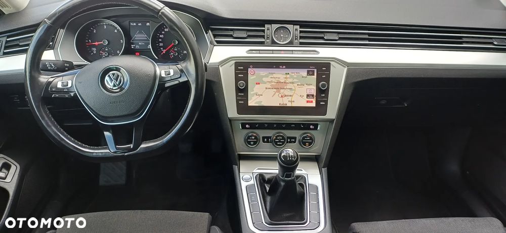Volkswagen Passat 2.0 TDI BlueMotion Technology Highline - 10