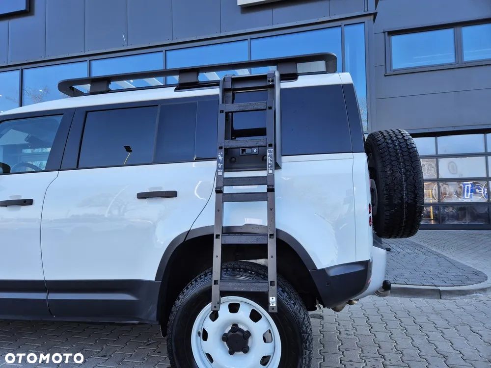 Land Rover Defender - 14