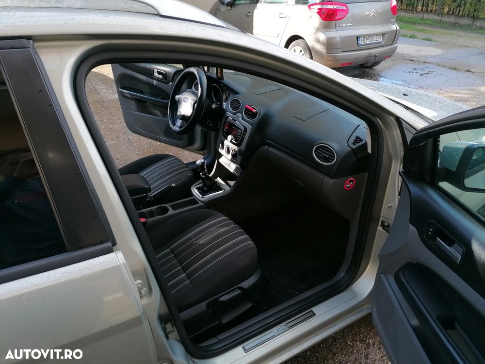 Ford Focus - 2