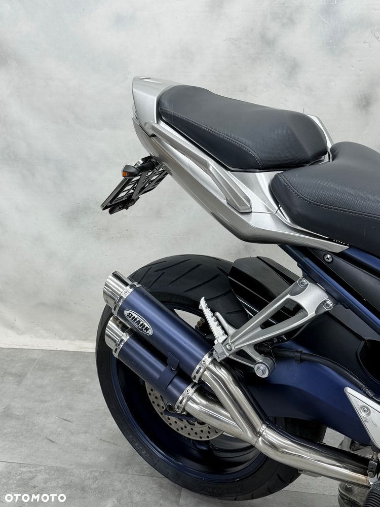 Yamaha FZ - 17