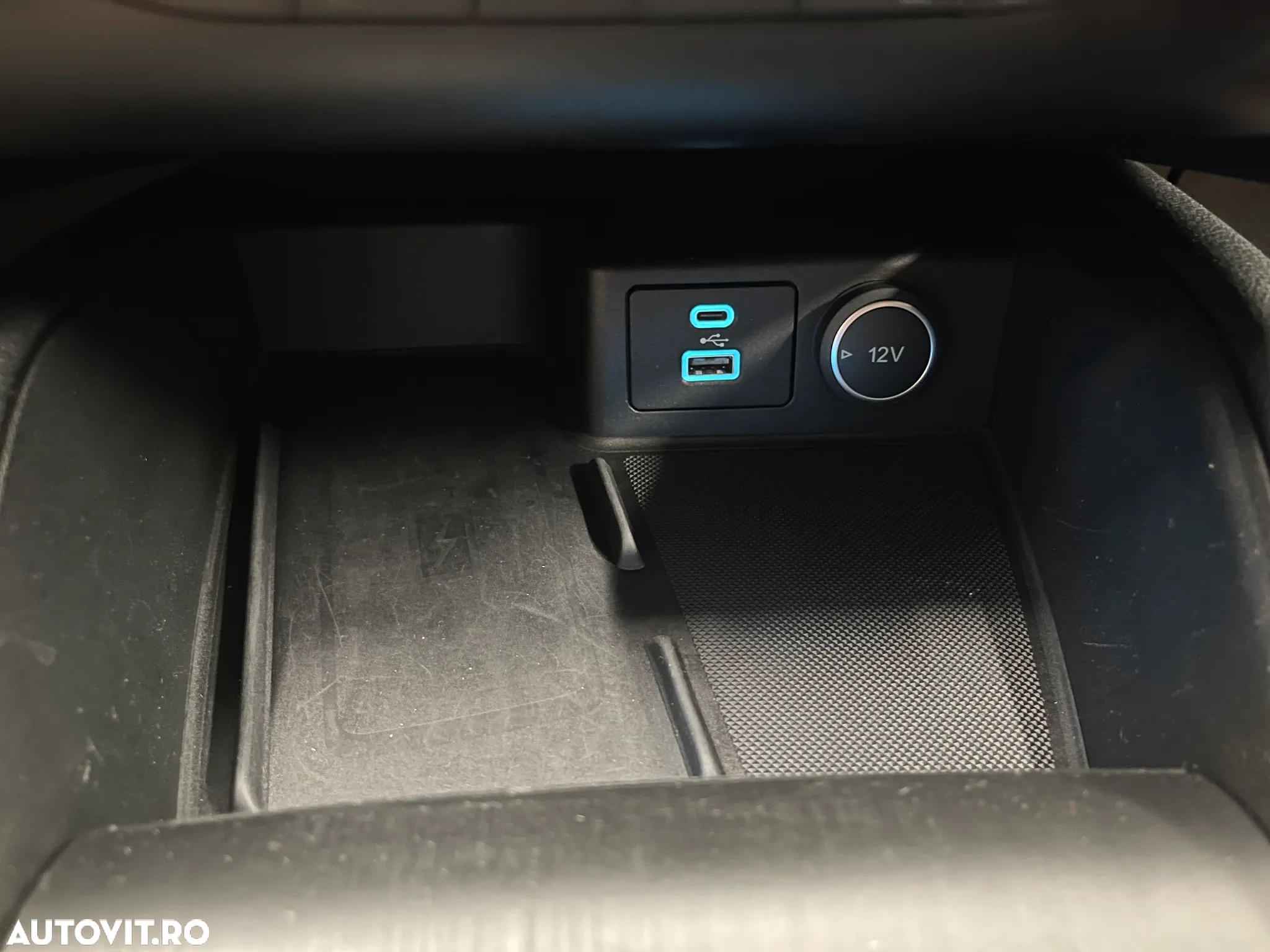 Ford Kuga 1.5 EcoBlue A8 FWD Titanium - 26