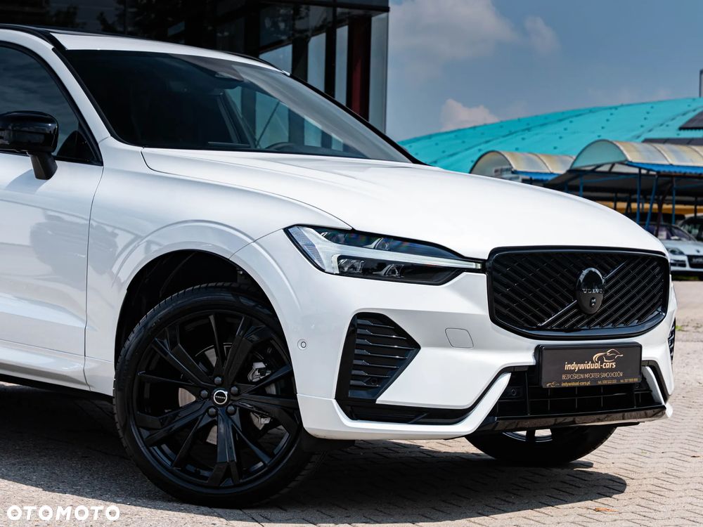 Volvo XC 60 B5 B AWD Plus Dark - 14
