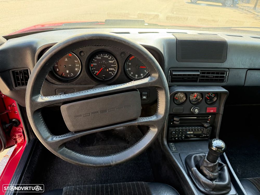 Porsche 924 - 18