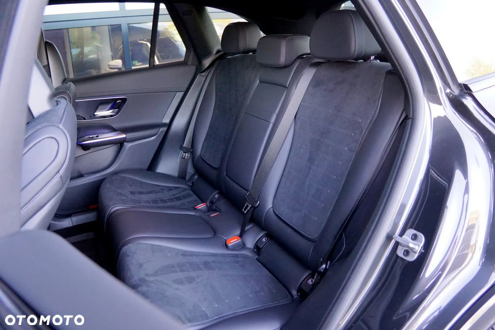 Mercedes-Benz GLC 300 d mHEV 4-Matic AMG Line - 22