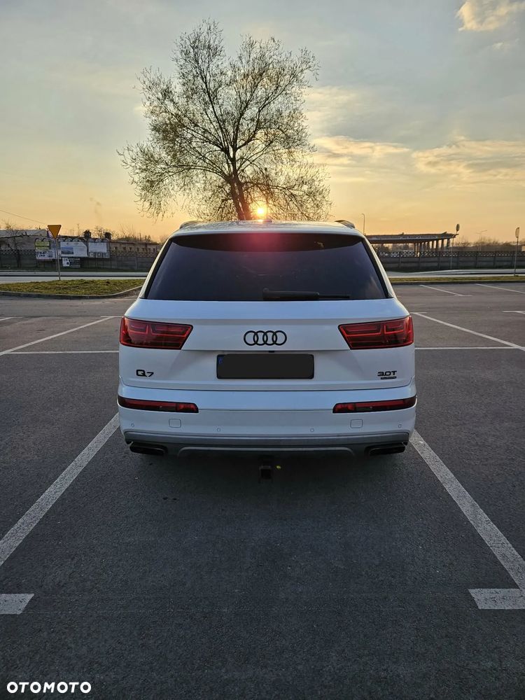 Audi Q7 - 4