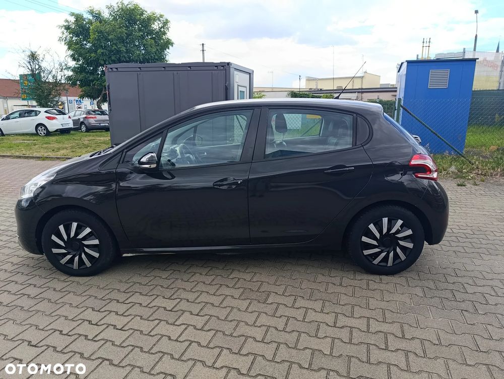 Peugeot 208 82 VTI Allure - 6