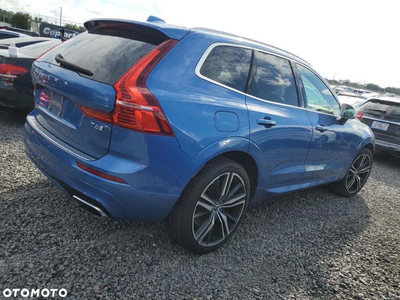 Volvo XC 60 T6 AWD R-Design - 4