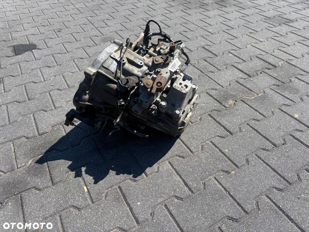 SKRZYNIA BIEGÓW 1.6 CRDI S81767 HYUNDAI I30 2008 - 2