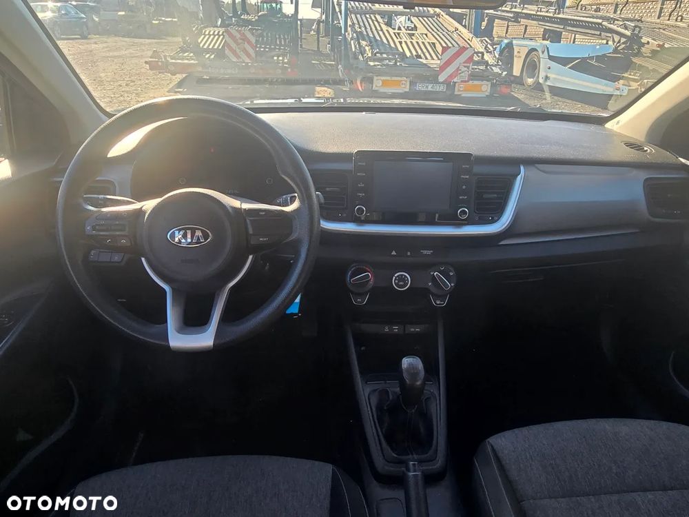 Kia Stonic - 24