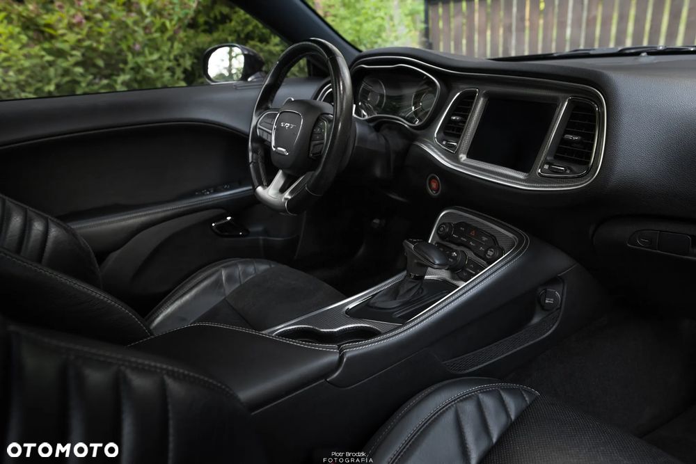 Dodge Challenger 6.2 Hellcat - 23