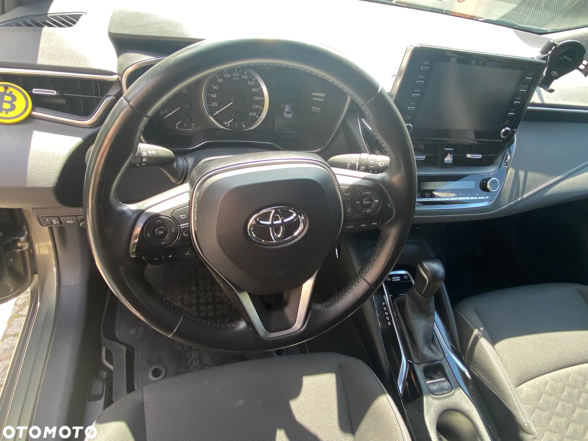 Toyota Corolla 1.8 Hybrid Comfort - 18