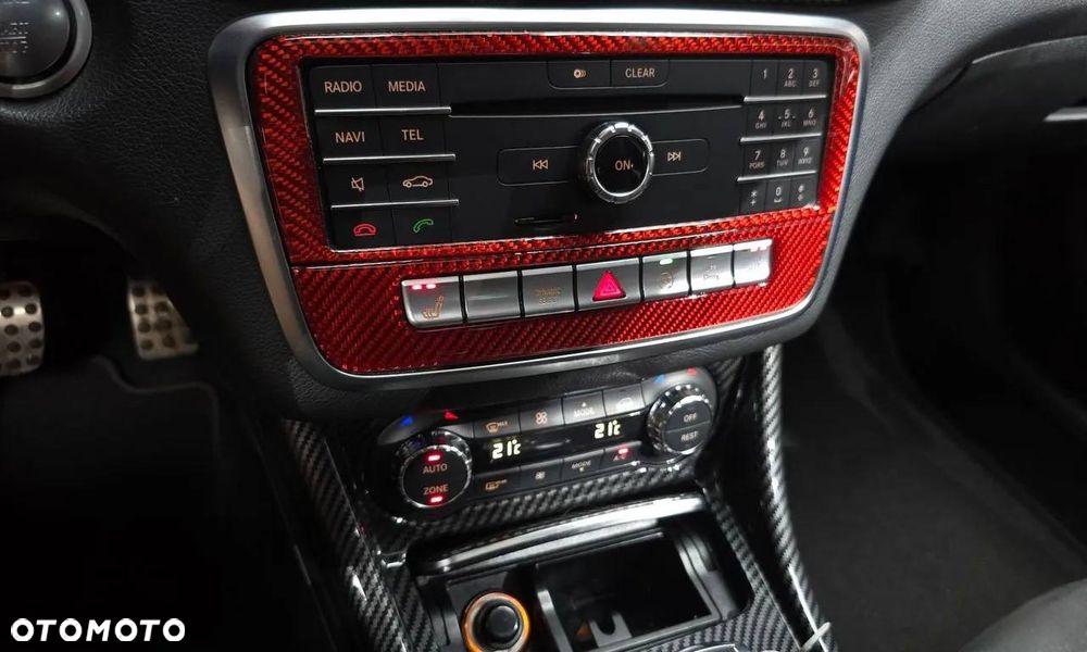 Mercedes-Benz CLA 250 4Matic 7G-DCT AMG Line - 11
