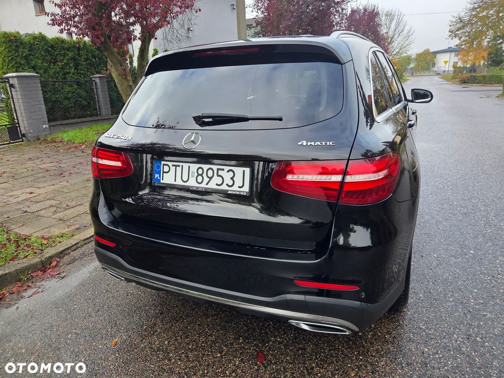 Mercedes-Benz GLC 250 d 4Matic 9G-TRONIC AMG Line - 23
