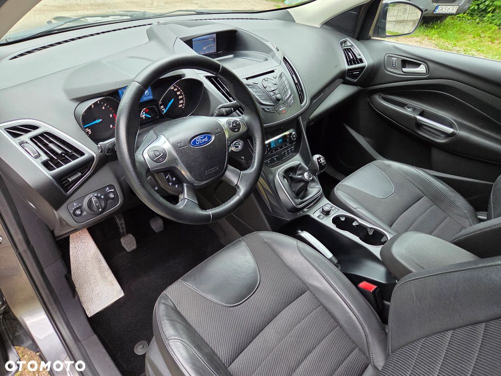 Ford Kuga 2.0 TDCi 4x4 Titanium - 10