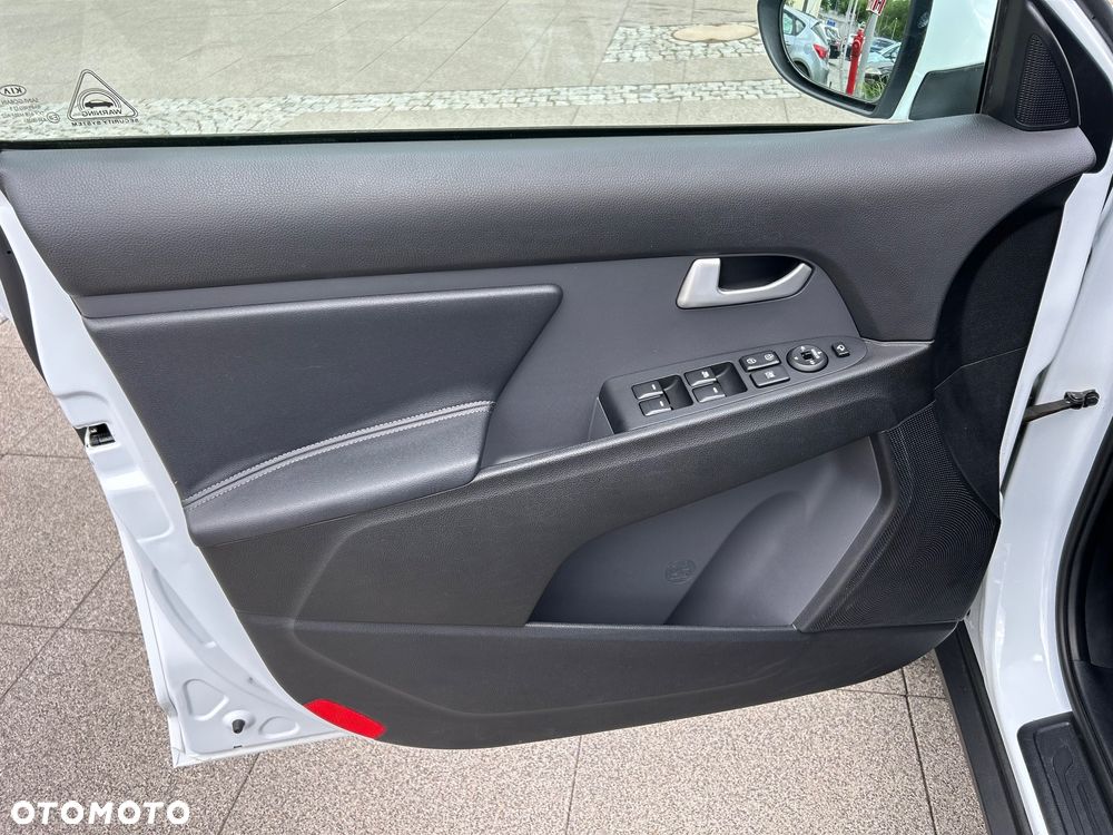 Kia Sportage 2.0 GDI 2WD Vision - 33