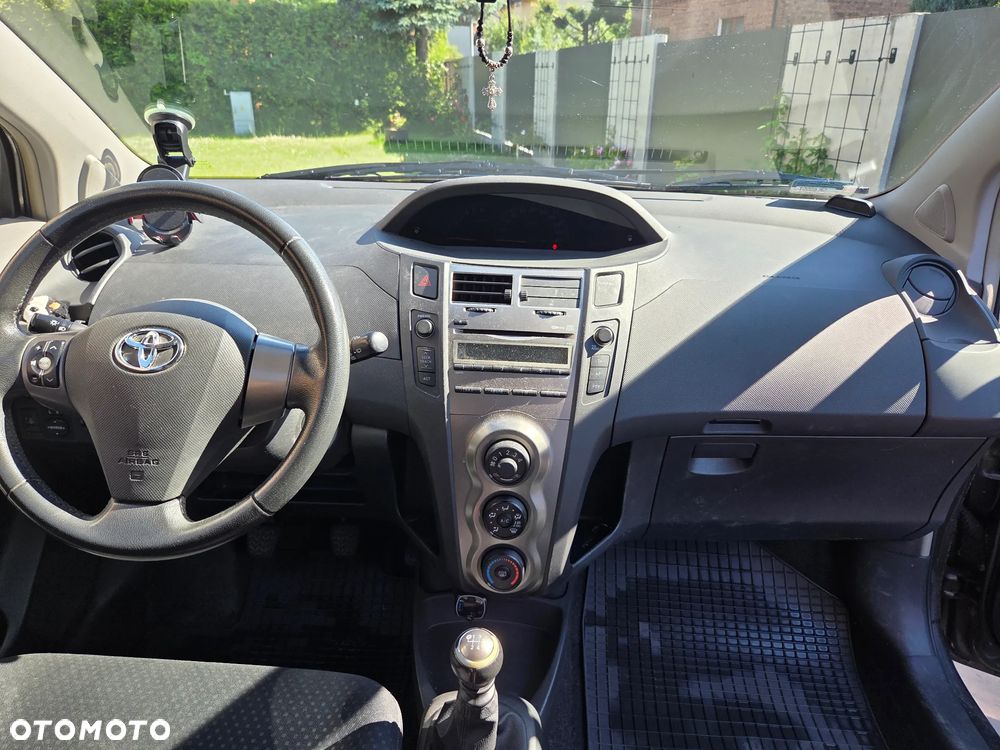 Toyota Yaris 1.33 2010 - 5