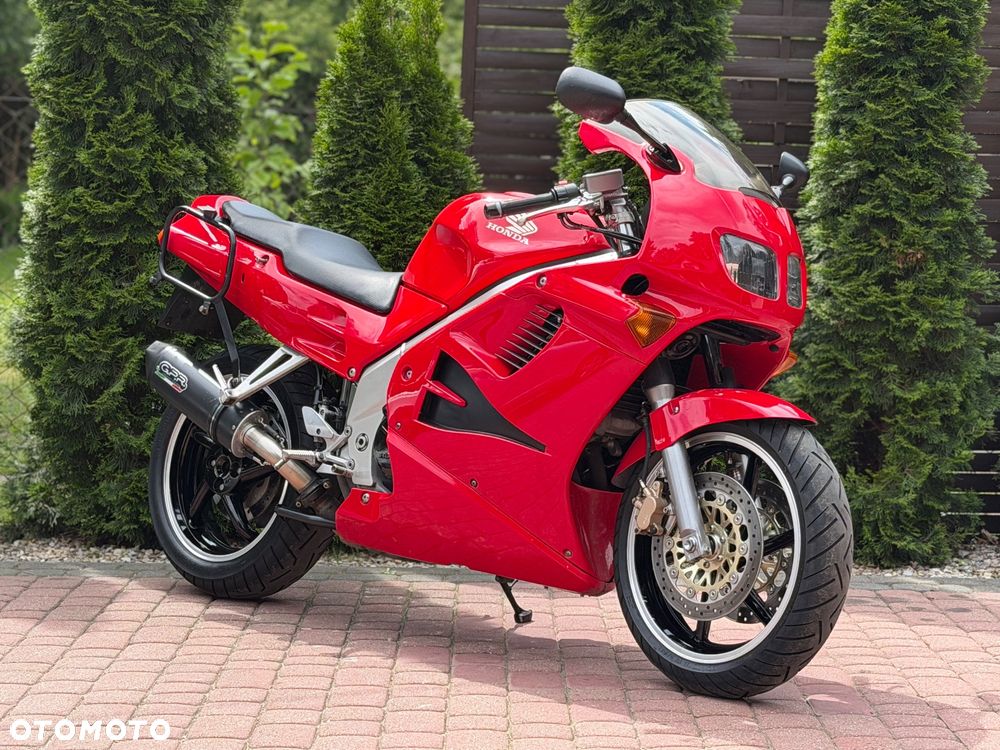 Honda VFR - 1